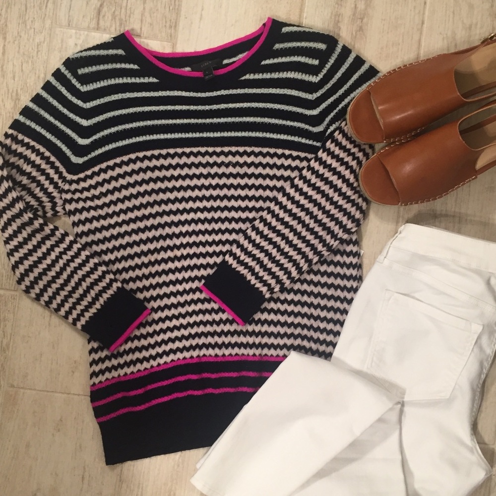 J Crew Navy/pink sweater lightweight/soft wool